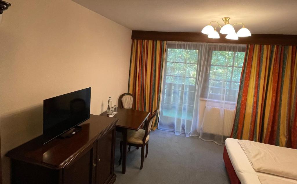 Hotel-Restaurant Batzenhäusl - Resim 8