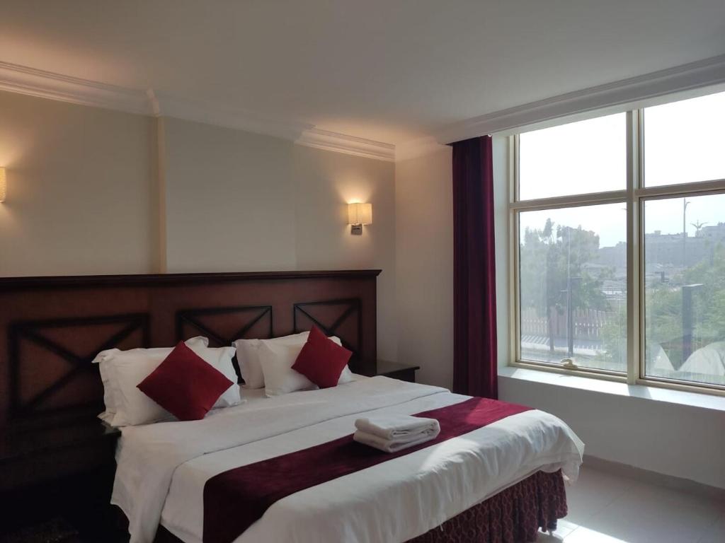 Postel nebo postele na pokoji v ubytování APARTMENT near GULF DELMON