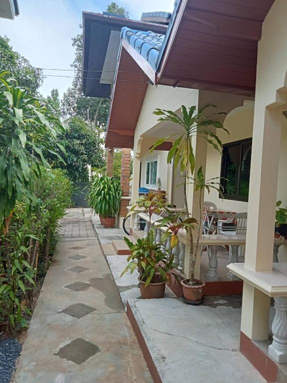 Wattana Bungalow - 4