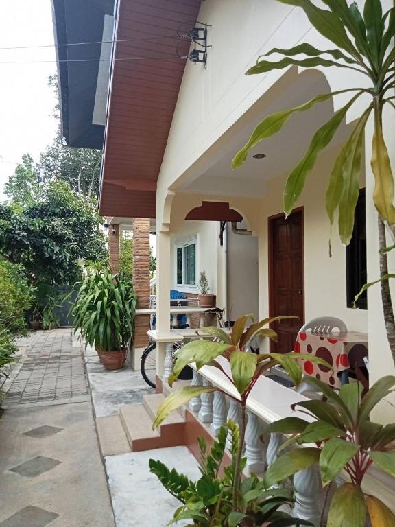Wattana Bungalow - 2
