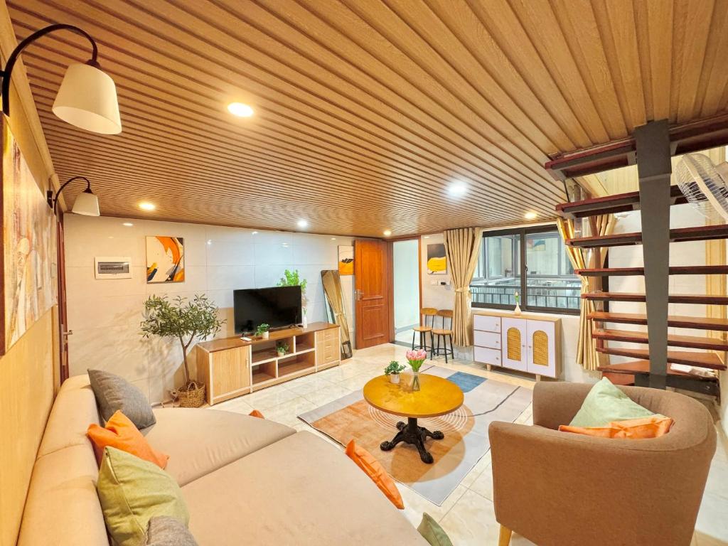 Ruang duduk di The Little Home - Thuoc Bac - Stylish & Comfy home - Old quarter