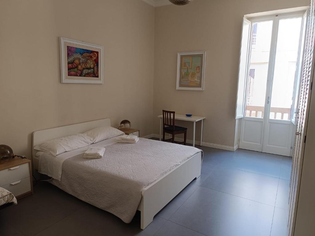 En eller flere senge i et værelse på daniel's house