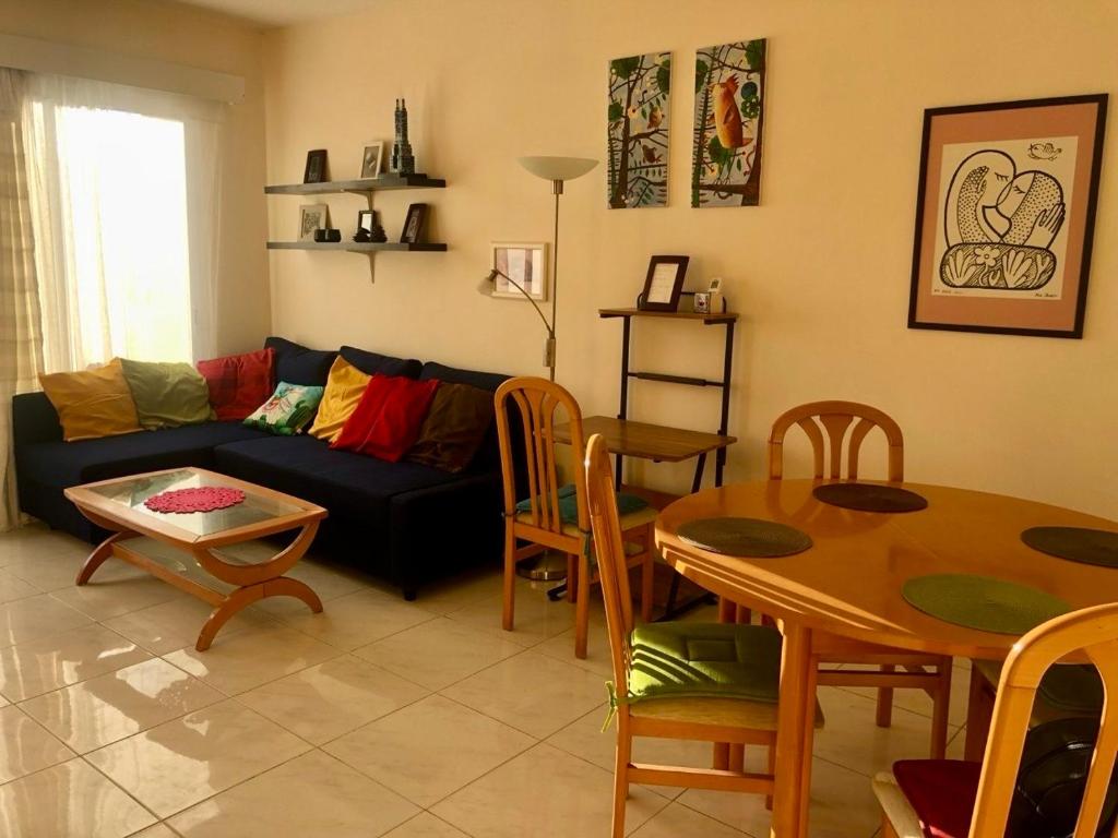 Posezení v ubytování Beautiful Apartment near the Sea