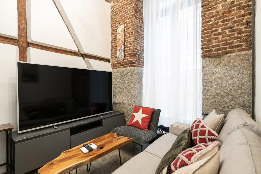 apartamento industrial con 3 alturas en pleno centro de ALQUILER TEMPORAL