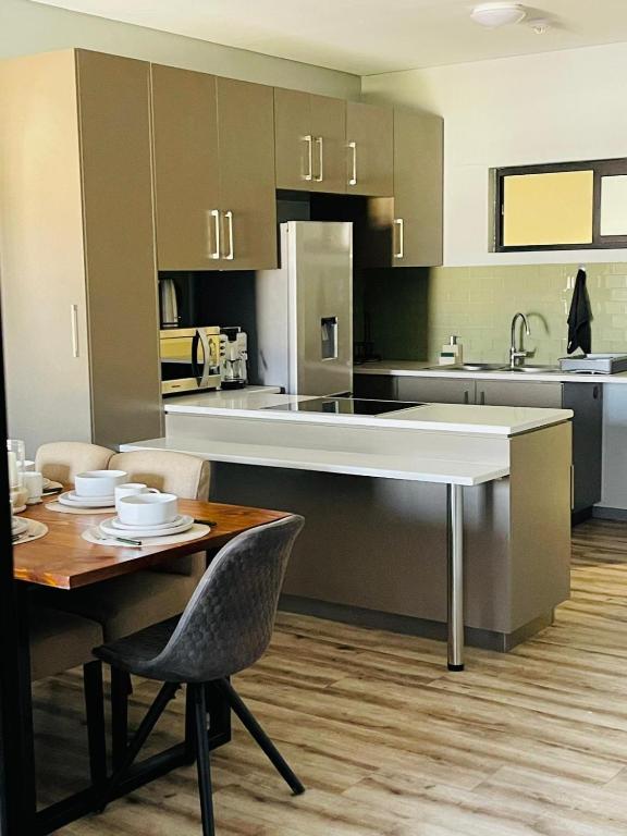 Merensky Tower Apartment - Appartamento Con Balcone