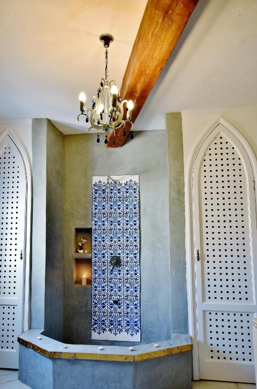 Chapel 5 Boutique Suites B&B - 16