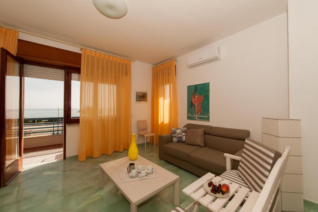 Gallery image of Ponza Apartment in Minturno