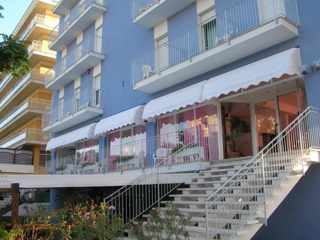 Budova, kde se hotel nachází
