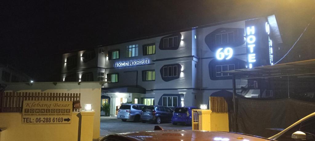 Το κτήριο όπου στεγάζεται  το ξενοδοχείο