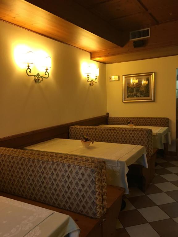 Restaurace v ubytování Albergo Scarpone