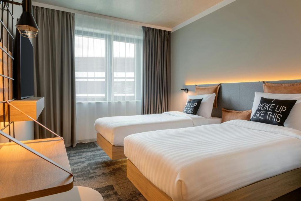 Moxy Hamburg - Finkenwerder - Resim 16