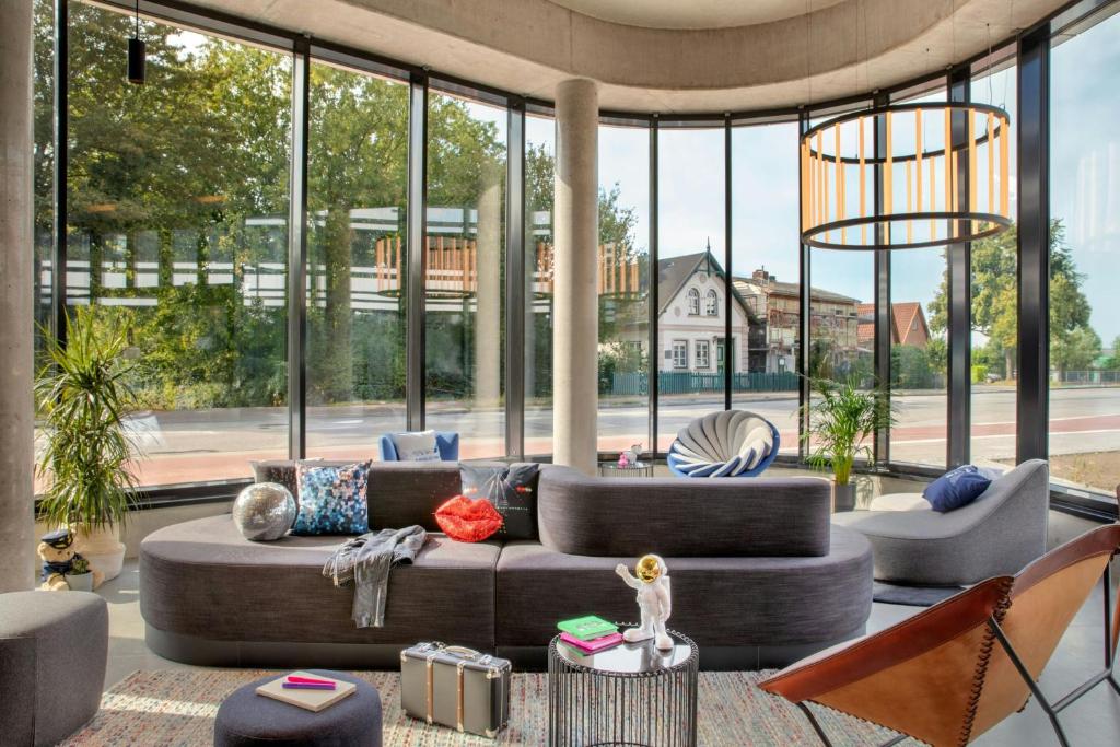 Moxy Hamburg - Finkenwerder - Resim 6