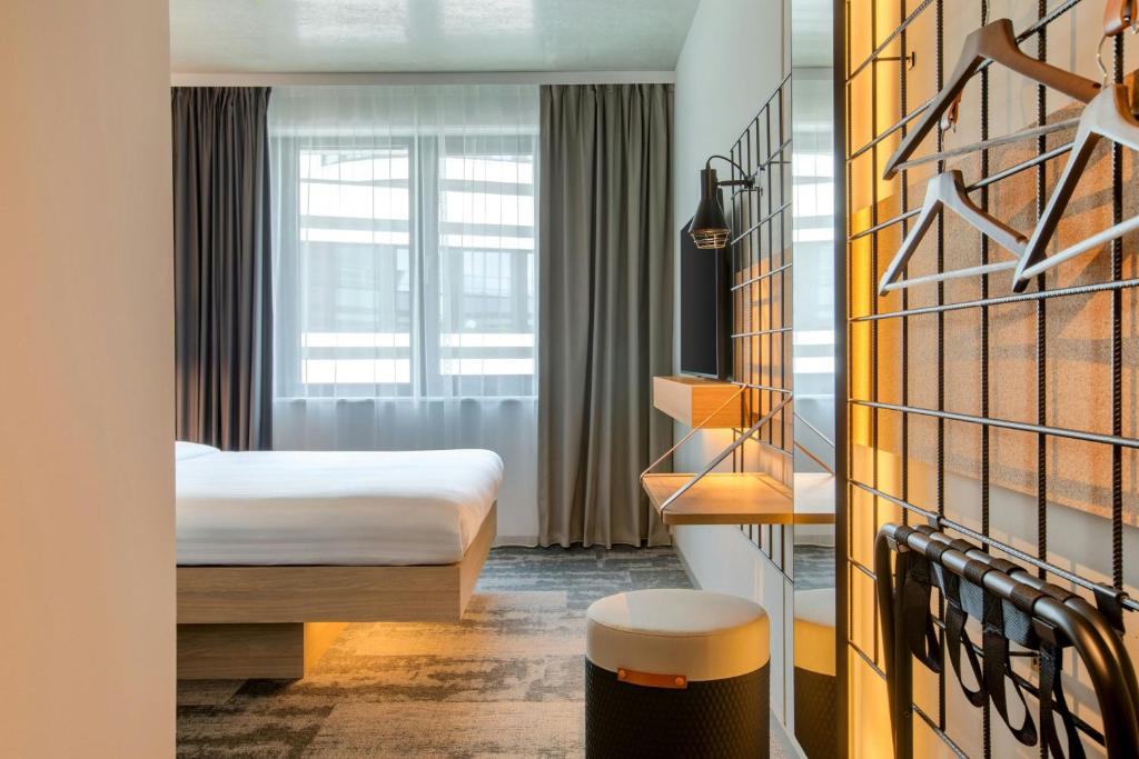 Moxy Hamburg - Finkenwerder - Resim 14