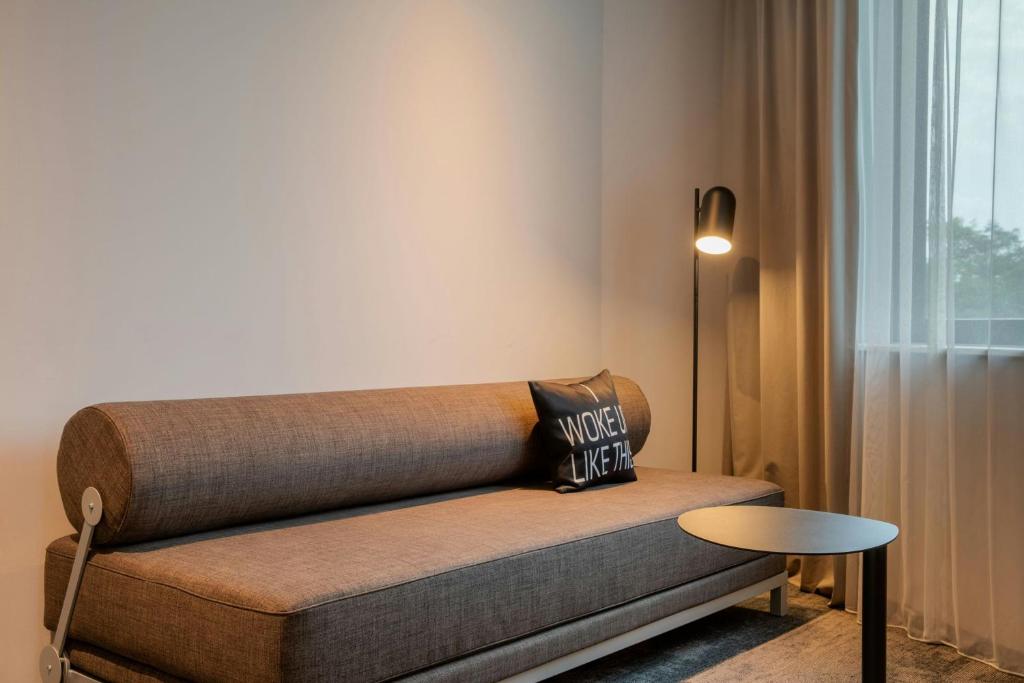 Moxy Hamburg - Finkenwerder - Resim 26