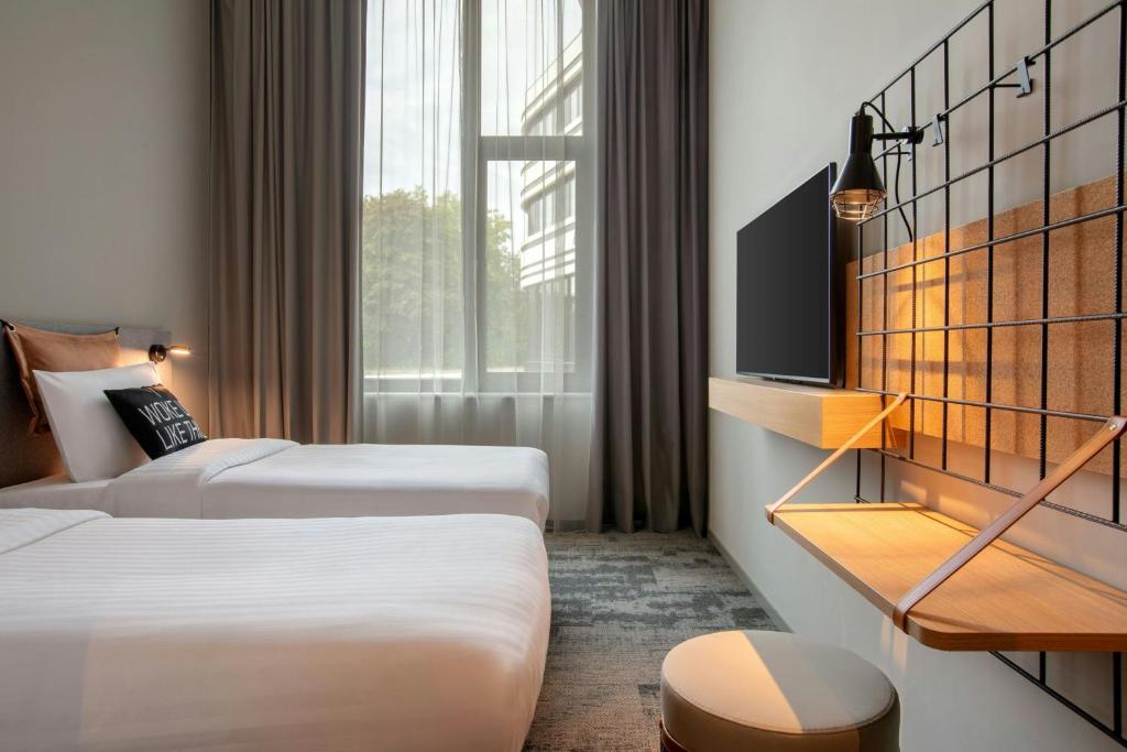 Moxy Hamburg - Finkenwerder - Resim 34