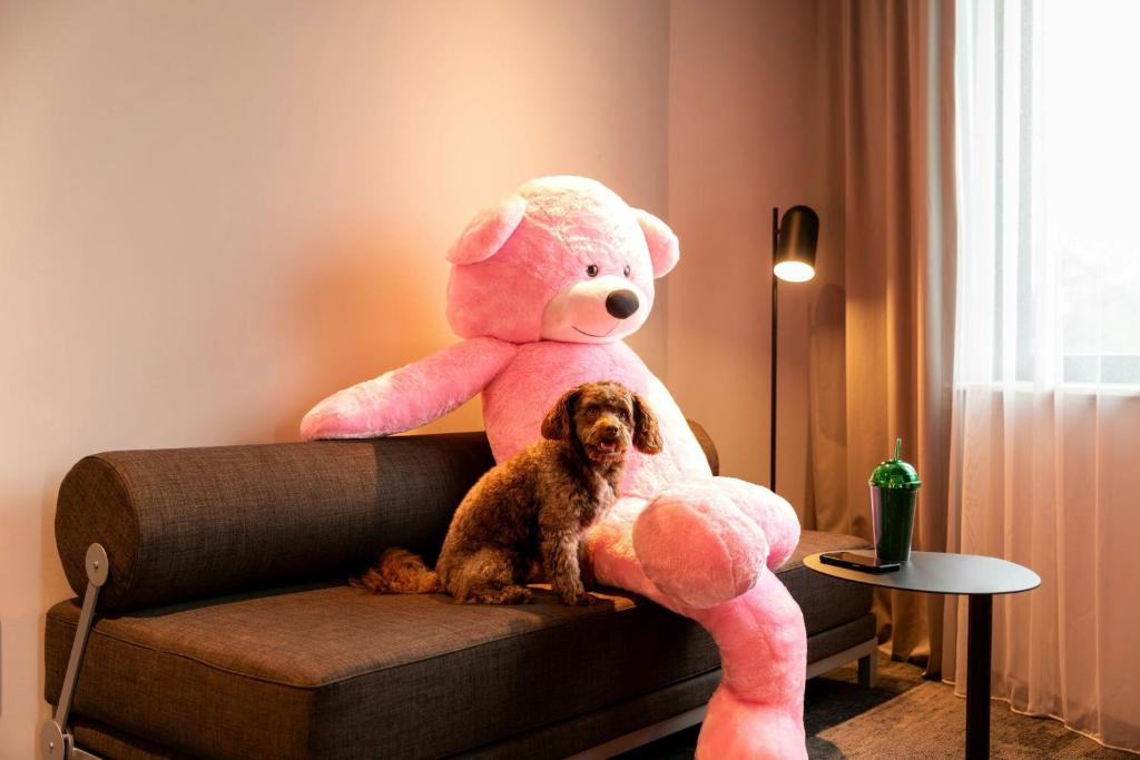 Moxy Hamburg - Finkenwerder - Resim 30