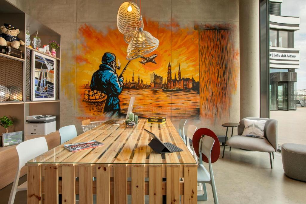 Moxy Hamburg - Finkenwerder - Resim 40