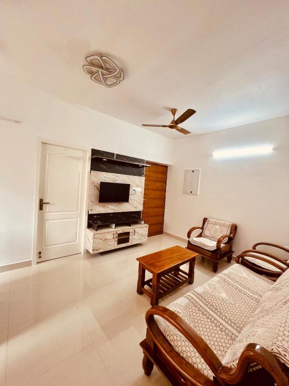 Postel nebo postele na pokoji v ubytování B 206 LML Home Stay