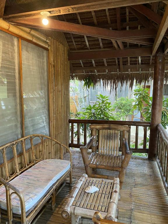 Coral Cay Resort, Inc. - Bungalow Estándar Con Ventilador