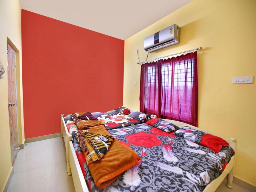 Postel nebo postele na pokoji v ubytování Hotel Cosy Inn
