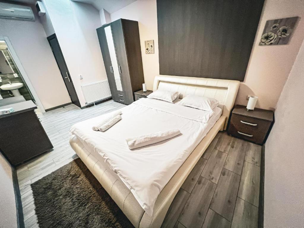 Splendor Bratianu - Resim 21