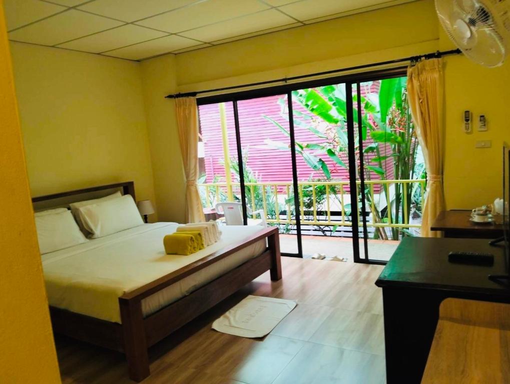 Chaweng Bliss Bungalow - 11