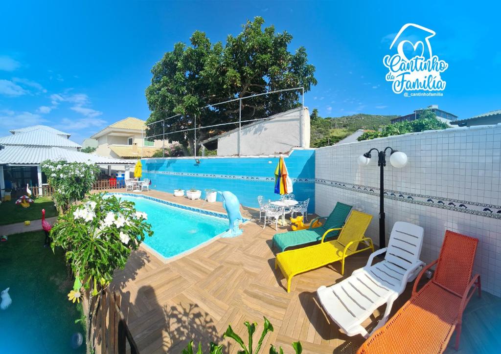 Swimmingpoolen hos eller tæt på Cantinho da Família