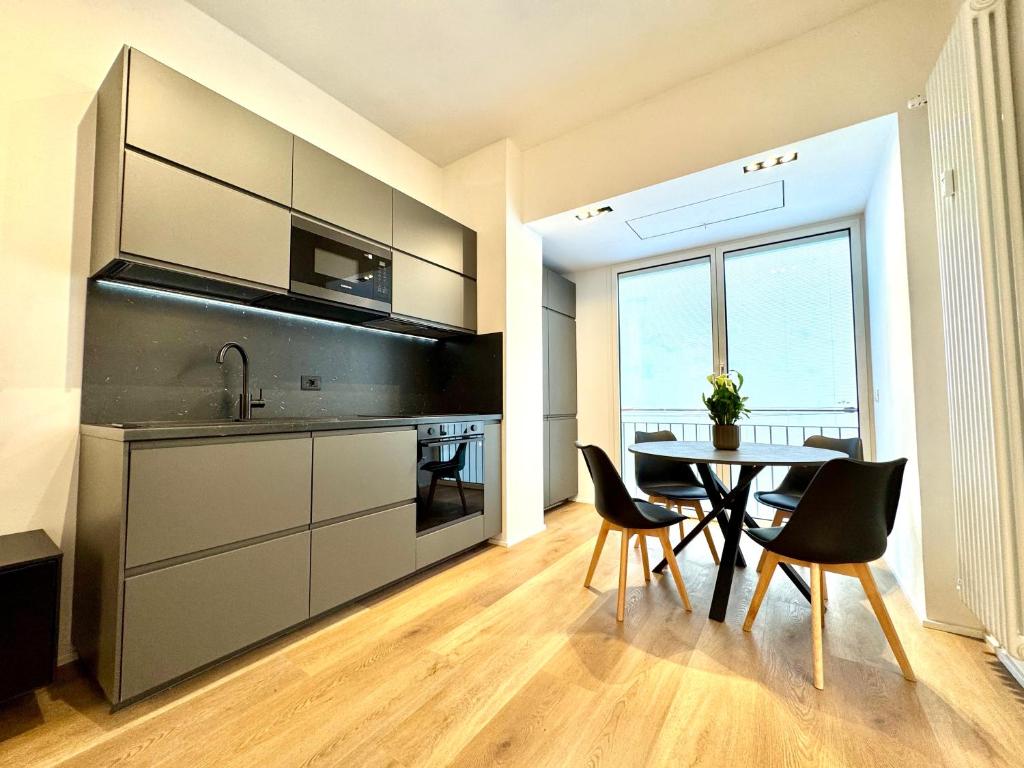 Florence sunny suite