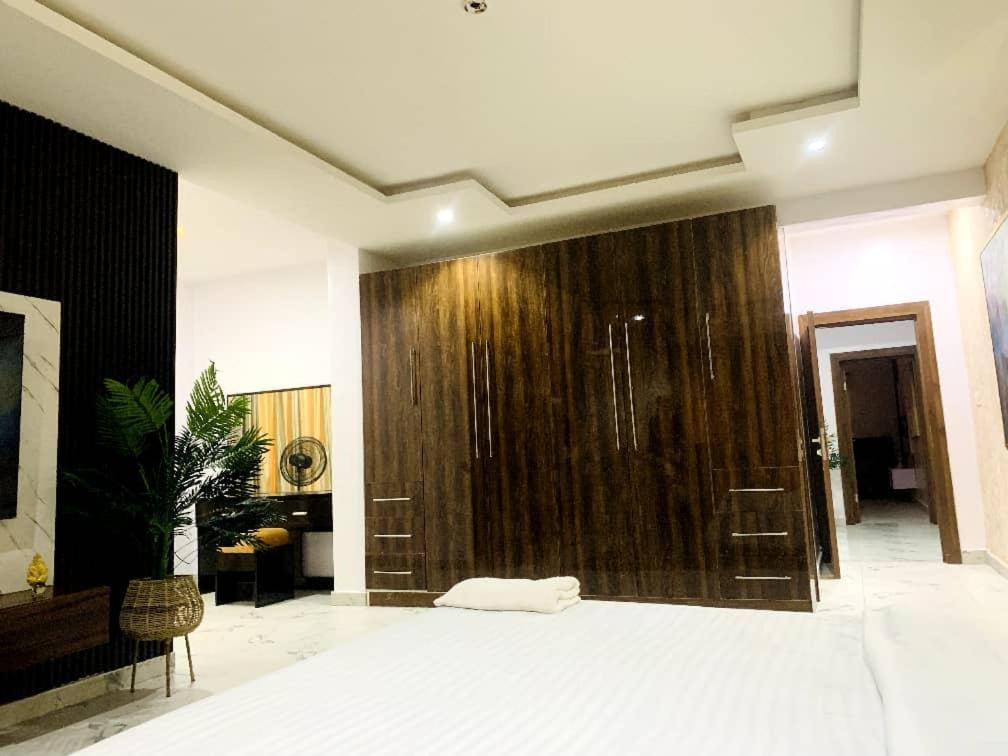 Ένα ή περισσότερα κρεβάτια σε δωμάτιο στο 3rdBASE APARTMENT