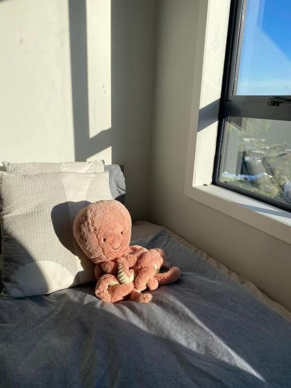 Relaxing rooms with mountain views, close to ferry - Resim 23