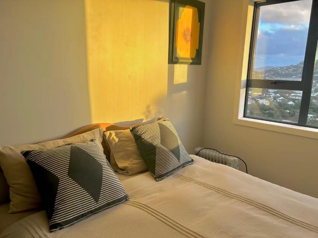 Relaxing rooms with mountain views, close to ferry - Resim 7