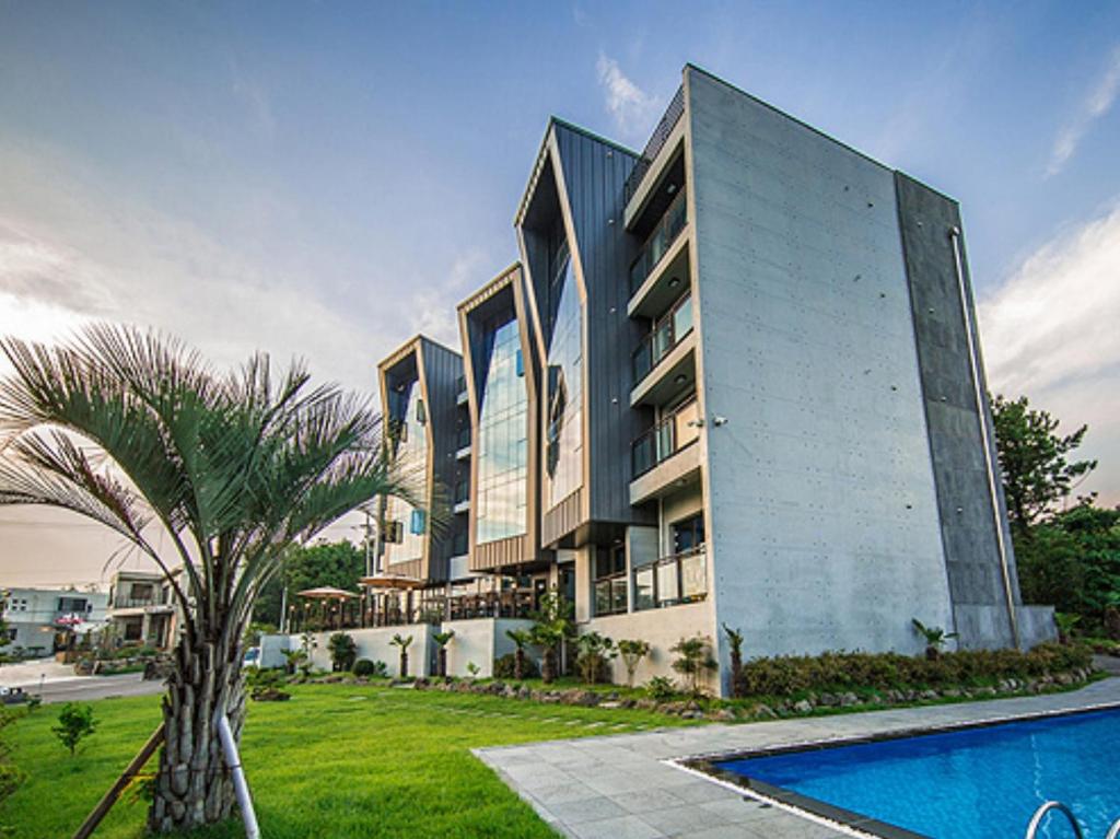 Πισίνα στο ή κοντά στο Jeju Modern Place