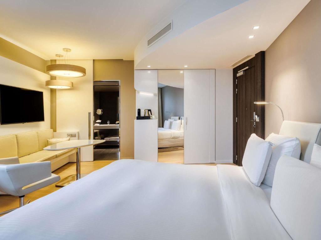 Pullman Brussels Centre Midi - Resim 1