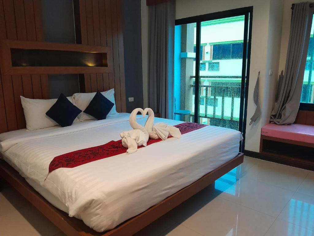 Acca Patong Residence - Resim 13