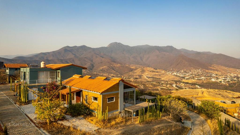 Nespecifikovaný výhled na hory nebo výhled na hory při pohledu z apartmánu