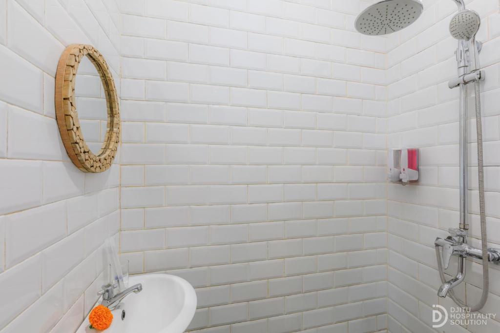 Hanaka Riverside Ubud - 5