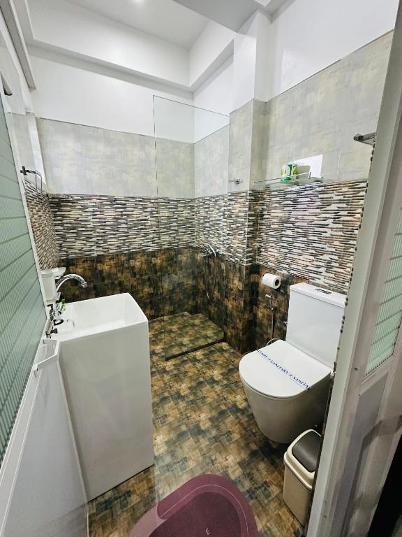 Funwhales Rest House - 7