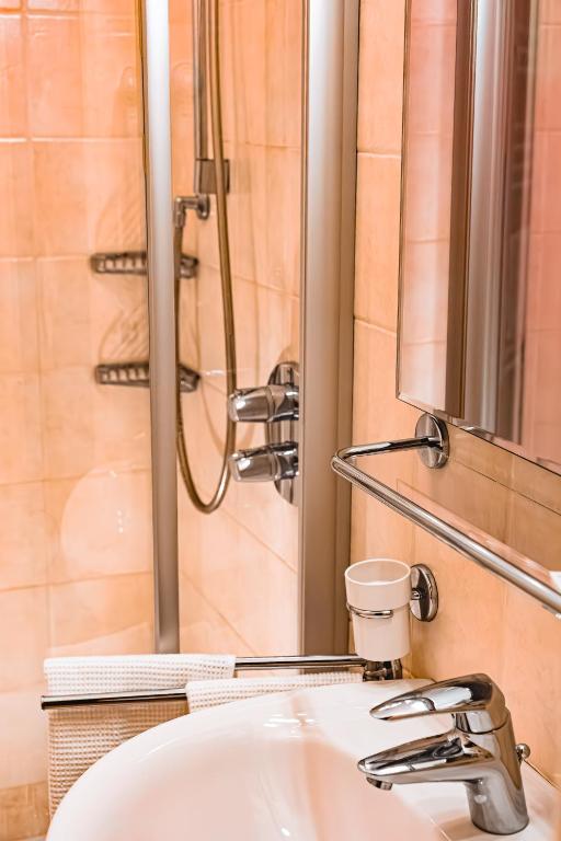 Garni Eden - Economy Double Or Twin Room
