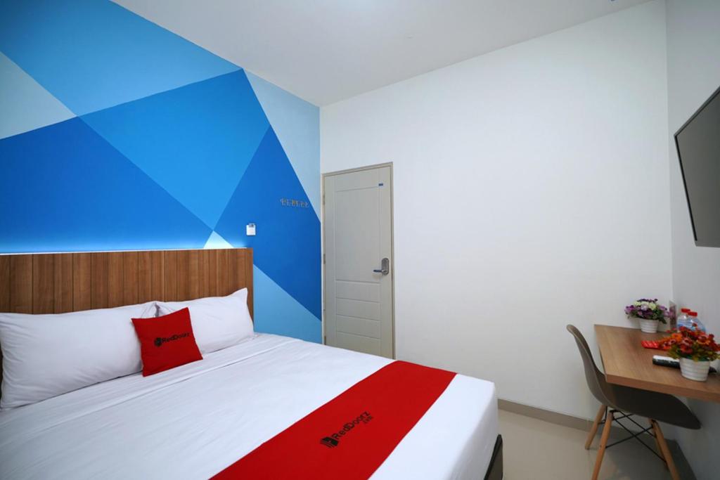 RedDoorz Plus @ Terban Residence - Habitación Doble Deluxe