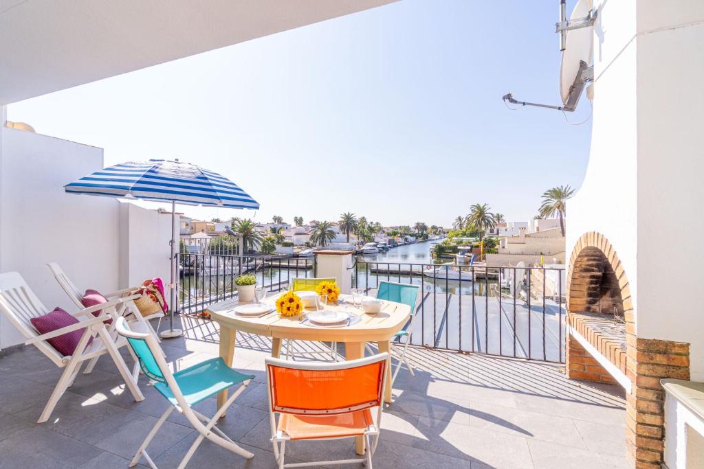 Basic Comfort Apartamento Port Segre 0169 con vista al canal