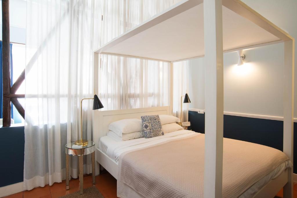 CASA AMORA Studio Apartments - 4