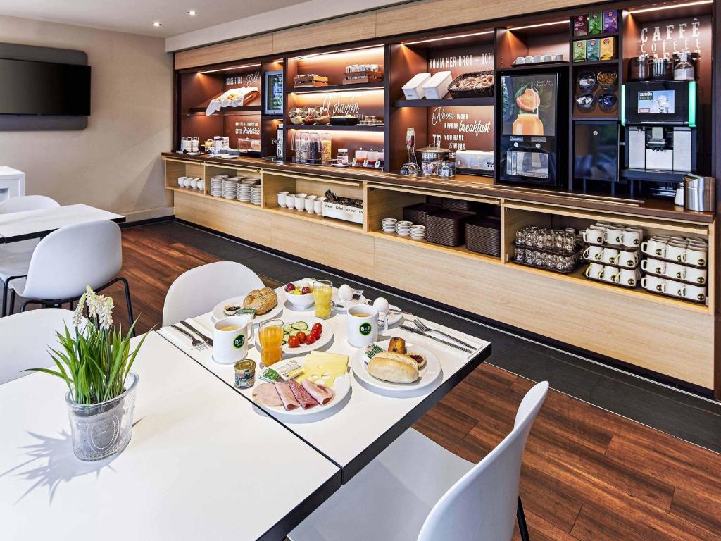 B&B Hotel Köln-West - Resim 8