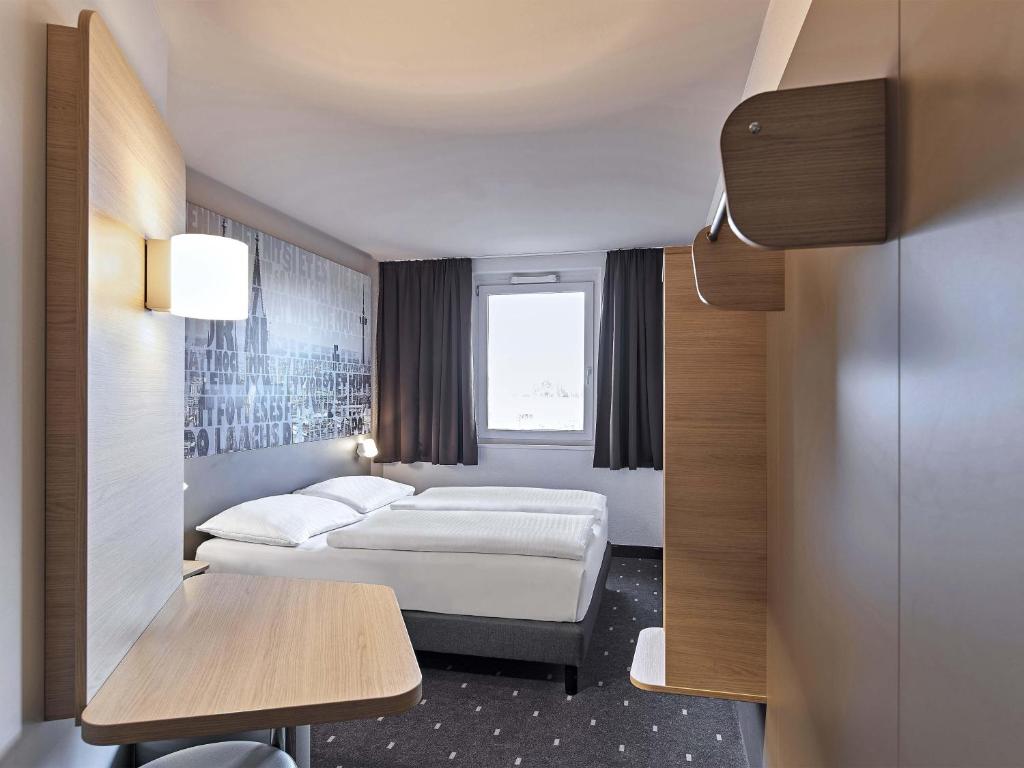 B&B Hotel Köln-West - Resim 10