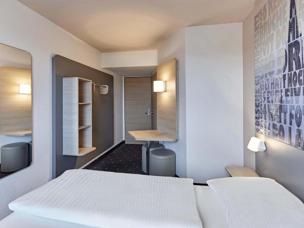 B&B Hotel Köln-West - Resim 11