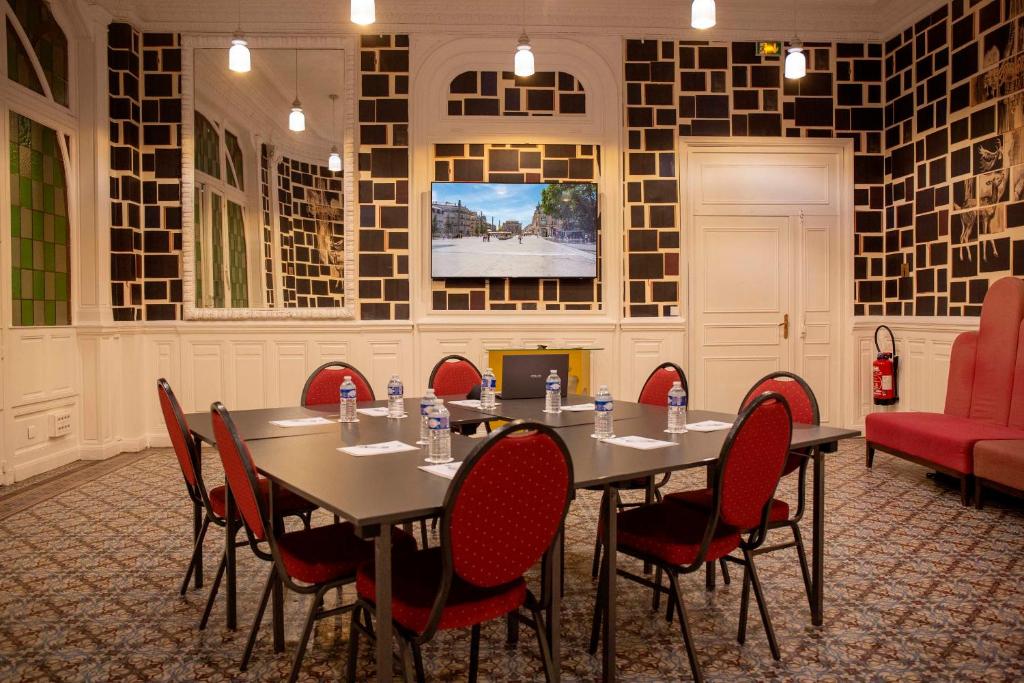 Grand Hôtel du Midi Montpellier - Opéra Comédie - Resim 38