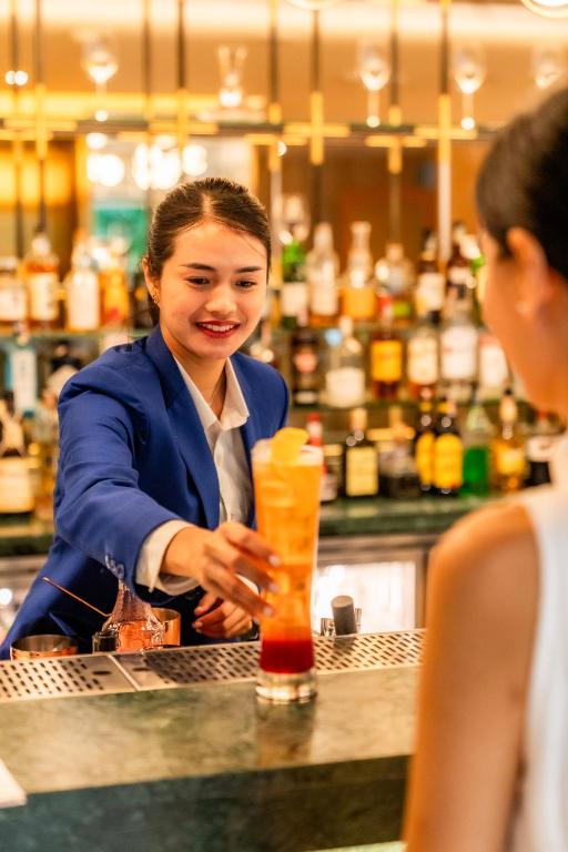 Montien Hotel Surawong Bangkok - Resim 28