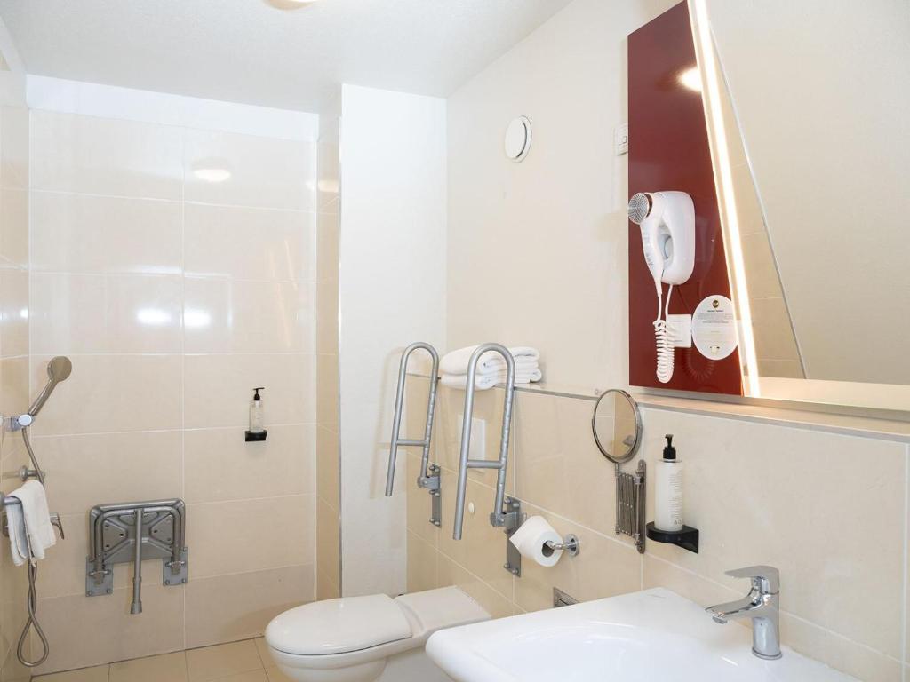 B&B Hotel Warszawa-Okecie - Resim 15