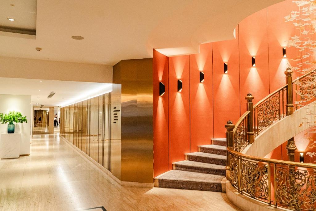 Montien Hotel Surawong Bangkok - Resim 21