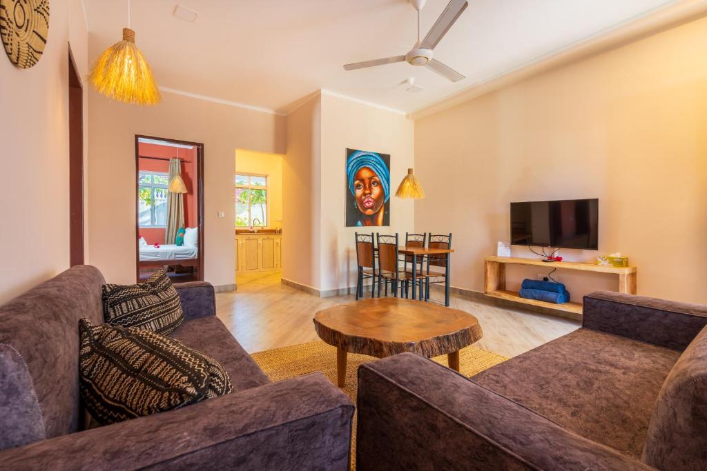 TV/trung tâm giải trí tại Coconut Breeze Apartments