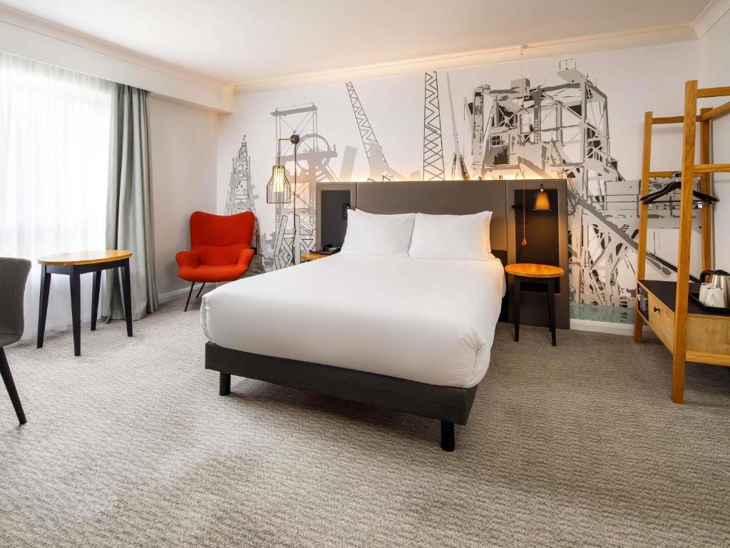 Mercure Cardiff North Hotel - Resim 2